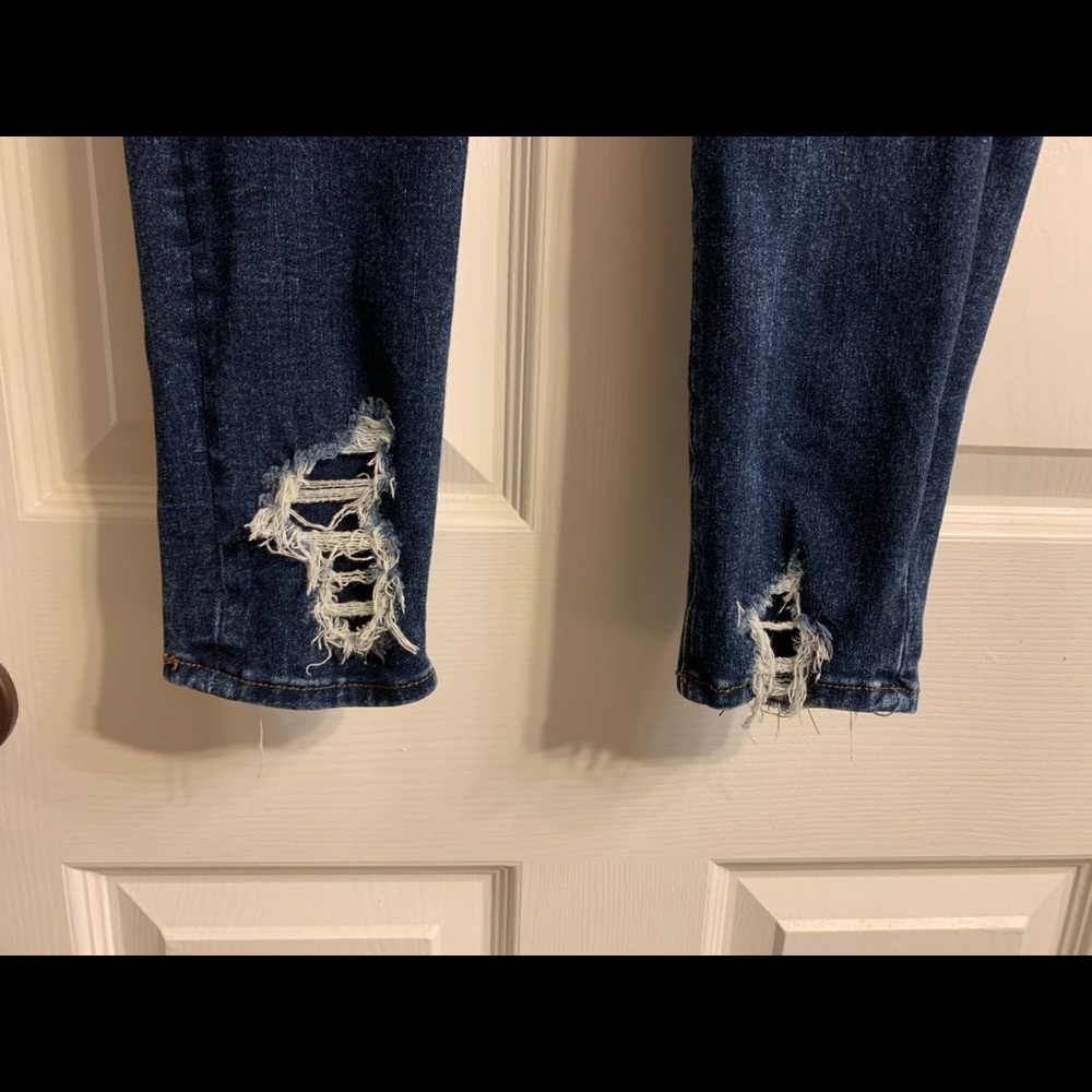American Eagle Ladies Dream Jean Size 4. - Picture 3 of 7